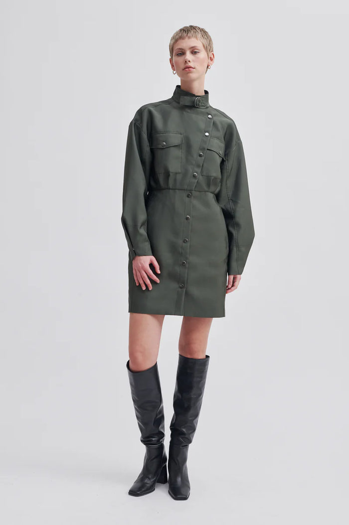 Second Female Elegance New Dress - Kambaba