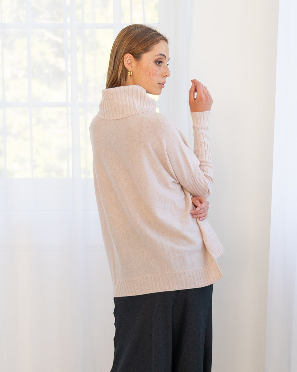 Arlington Milne Cashmere Sinead Roll Neck - Blush