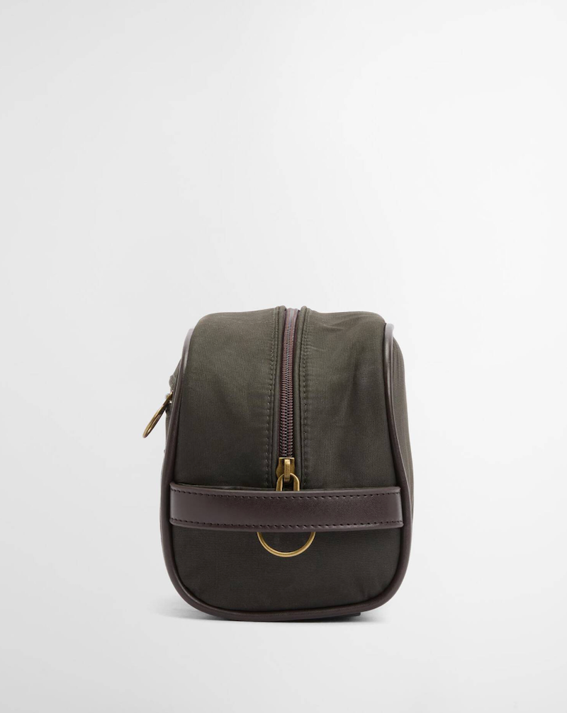 Barbour Wax Hanging Washbag - Olive/Beacon