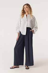 CABLE AVONDALE LINEN BLOUSE - NAVY STRIPE