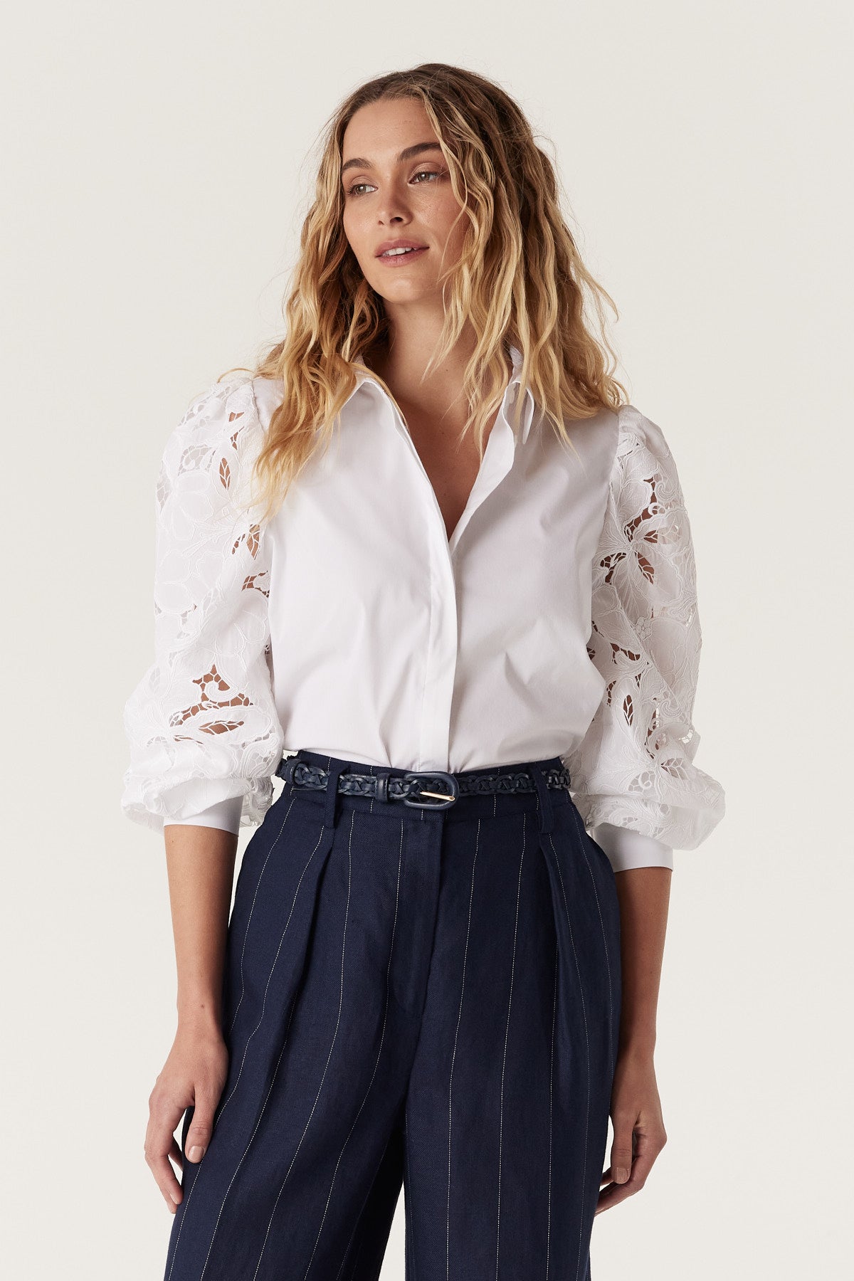 CABLE VICTORIA EMBROIDERED SHIRT - WHITE