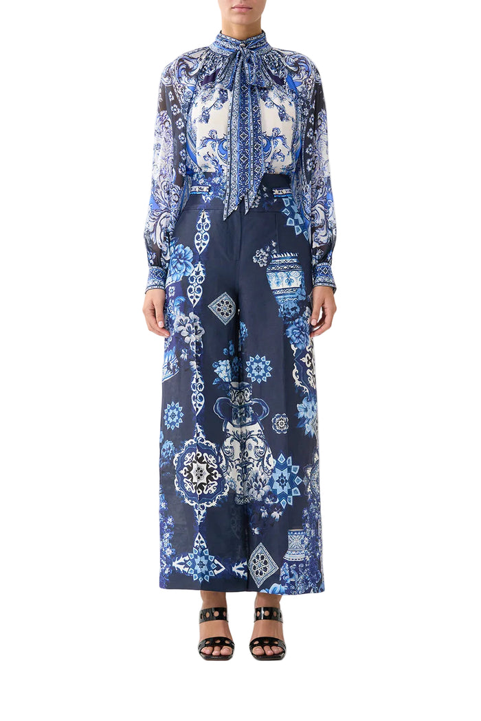 Camilla Detachable Pussy Bow Raglan Blouse - A Tiled Wonderland