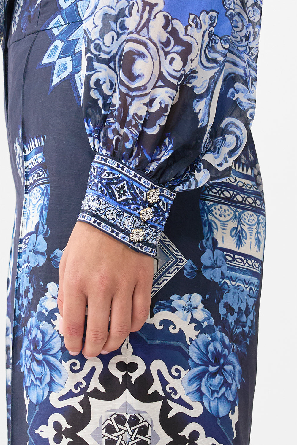 Camilla Detachable Pussy Bow Raglan Blouse - A Tiled Wonderland