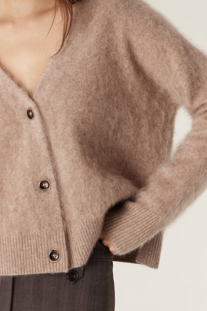 Cable Brushed Cashwool V Cardigan - Mink