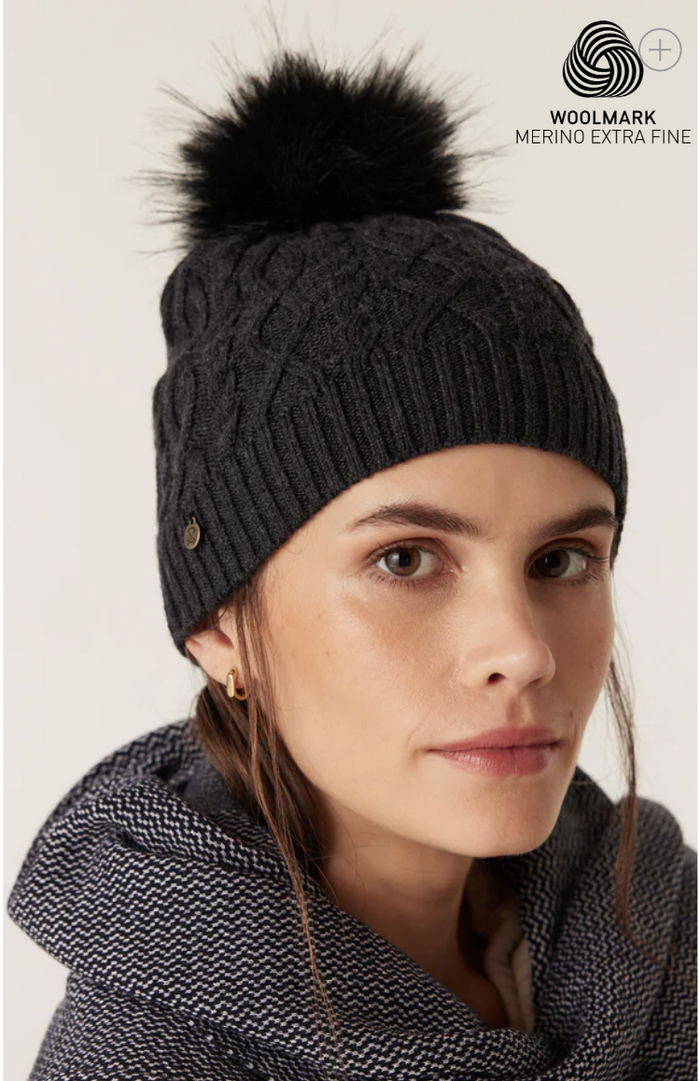 Cable Merino Beanie - Charcoal