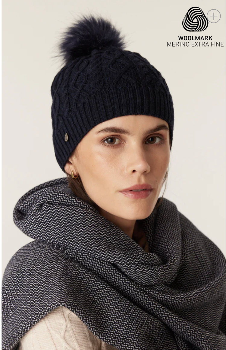 Cable Merino Beanie - Midnight Navy