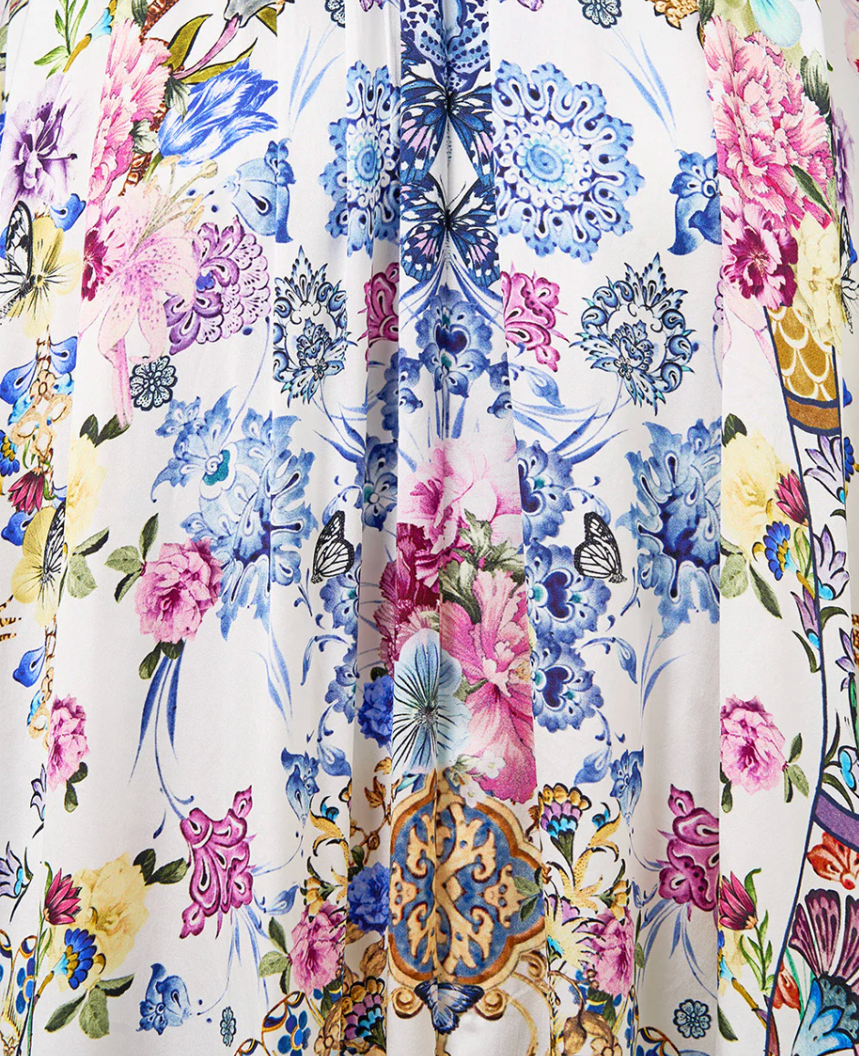 Camilla Shaped Waistband Dress With Gathered Sleeves - All About That Lace