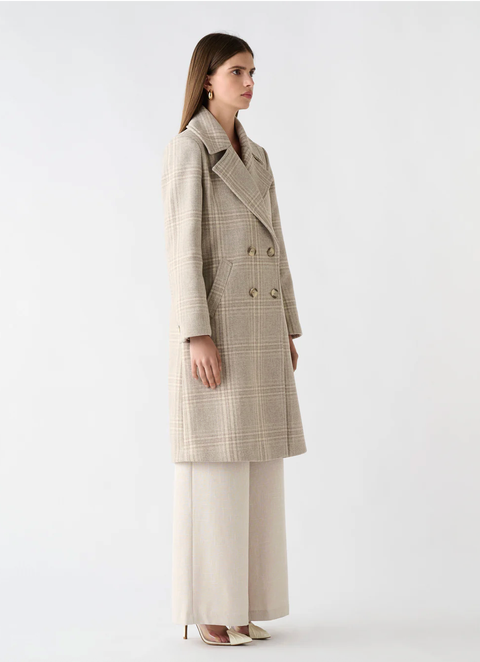 Esmaee Edition Coat - Cream Check
