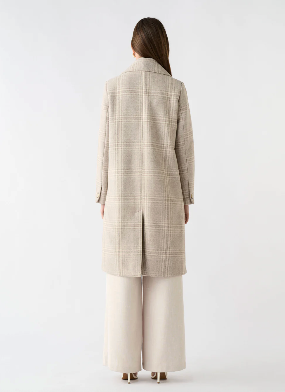 Esmaee Edition Coat - Cream Check