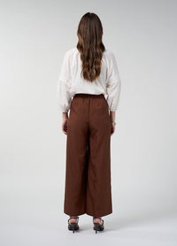 Loobies Story Meera Pant – Espresso