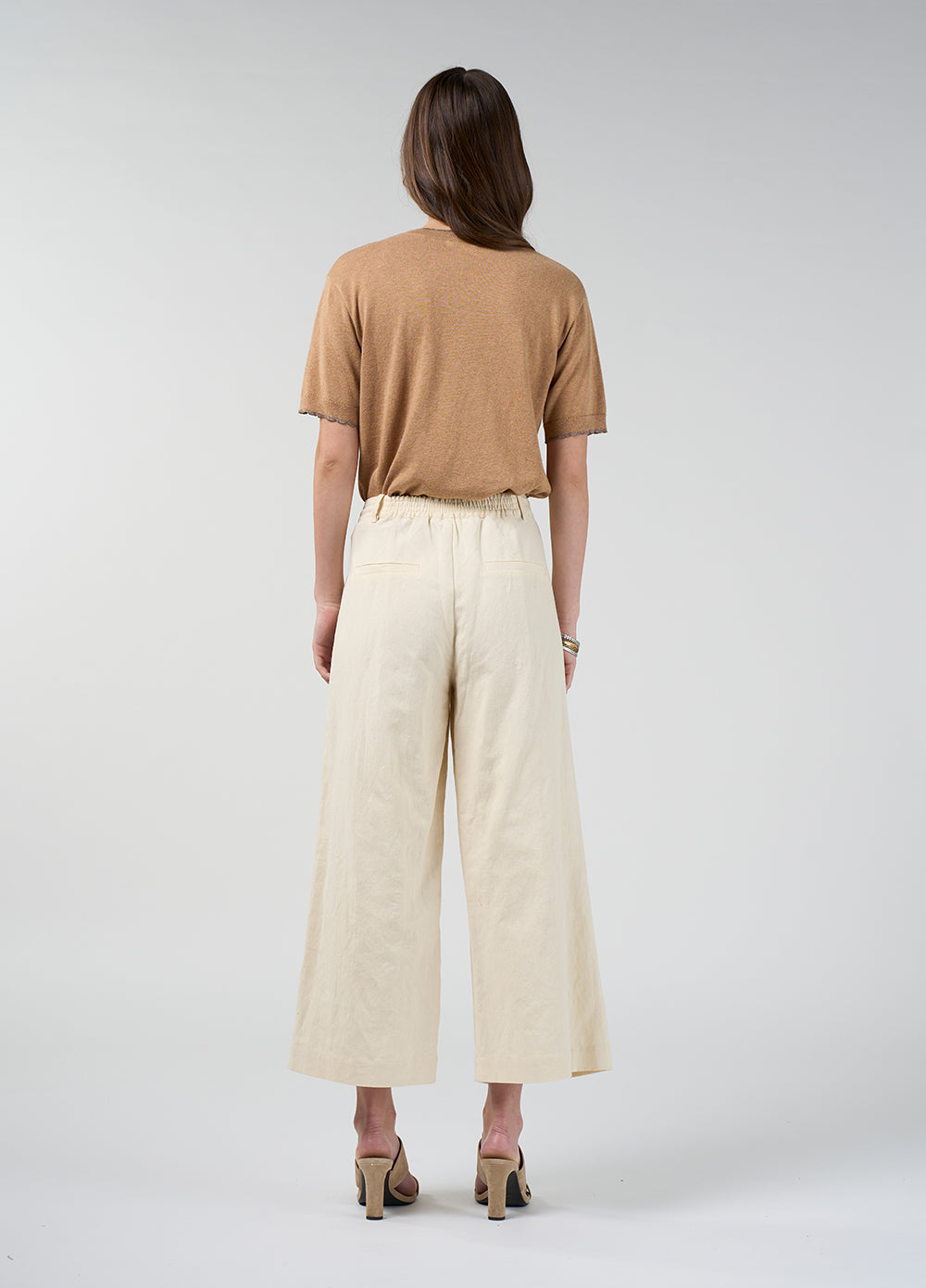 Loobies Story Maha Tee – Camel