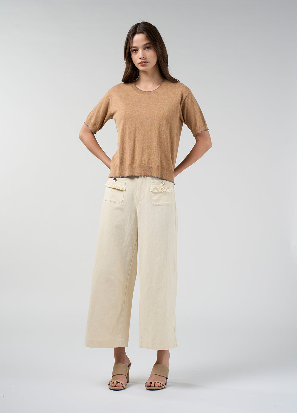 Loobies Story Maha Tee – Camel