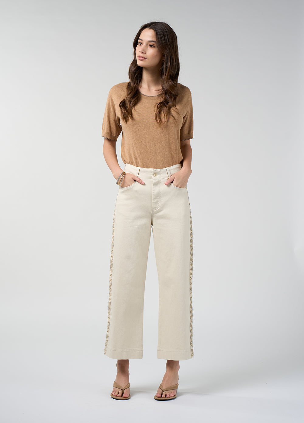 Loobies Story Maha Tee – Camel