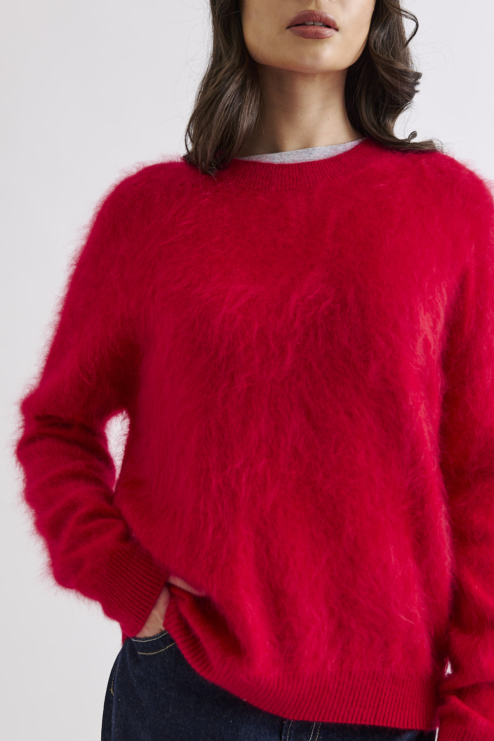 Mia Fratino Edith Crew - Scarlet