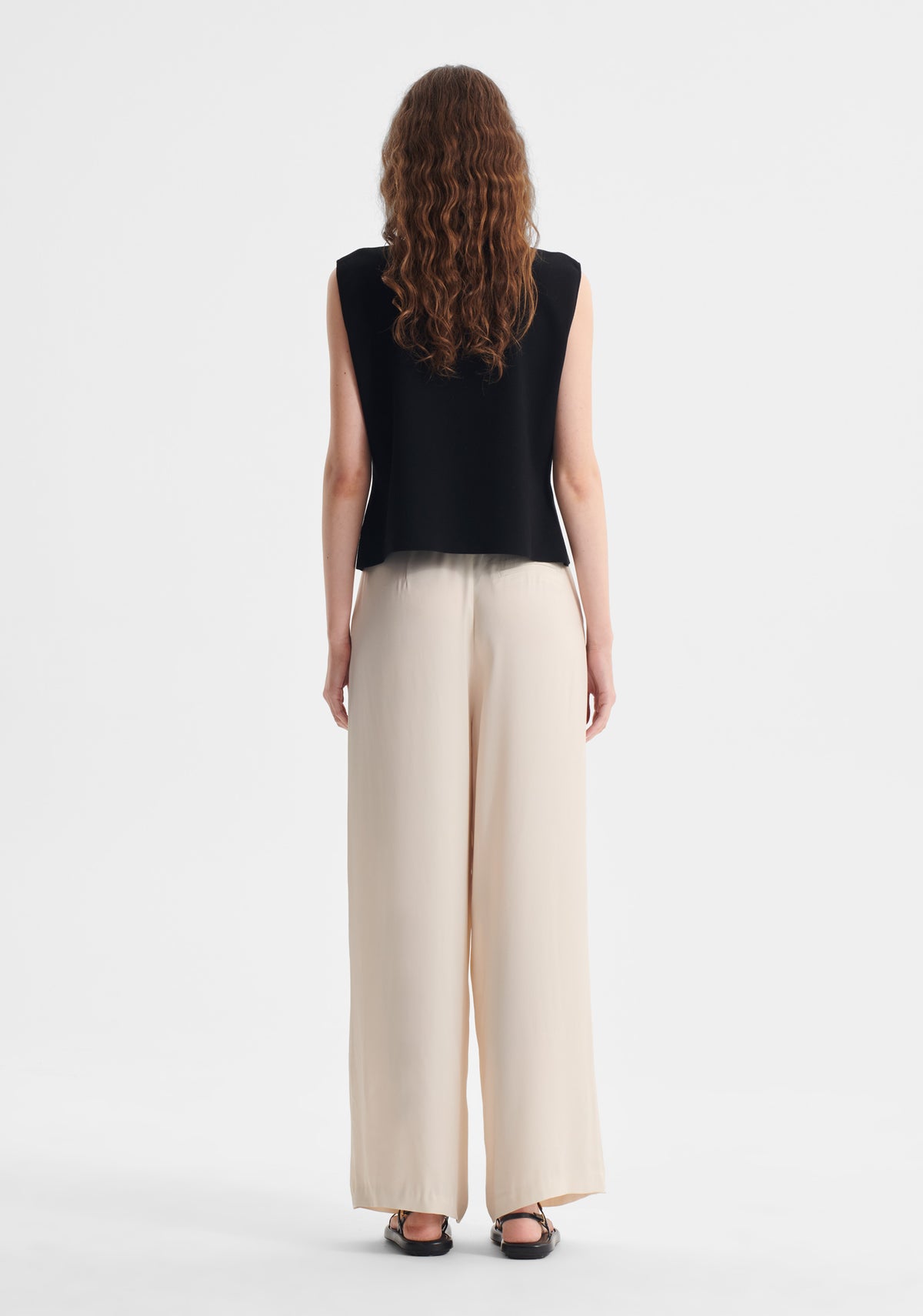 Morrison Bennett Knit Vest - Black