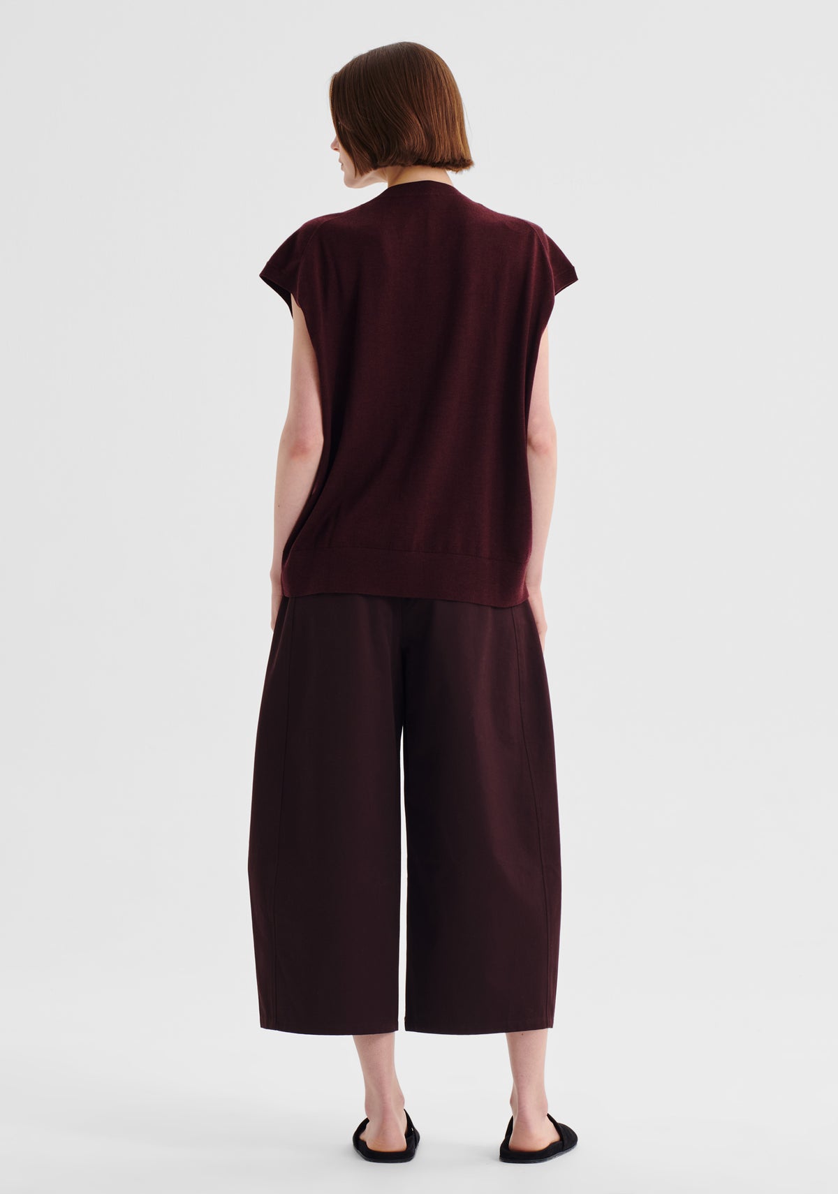 Morrison Oxford Merino Knit Vest - Pinot