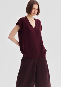 Morrison Oxford Merino Knit Vest - Pinot