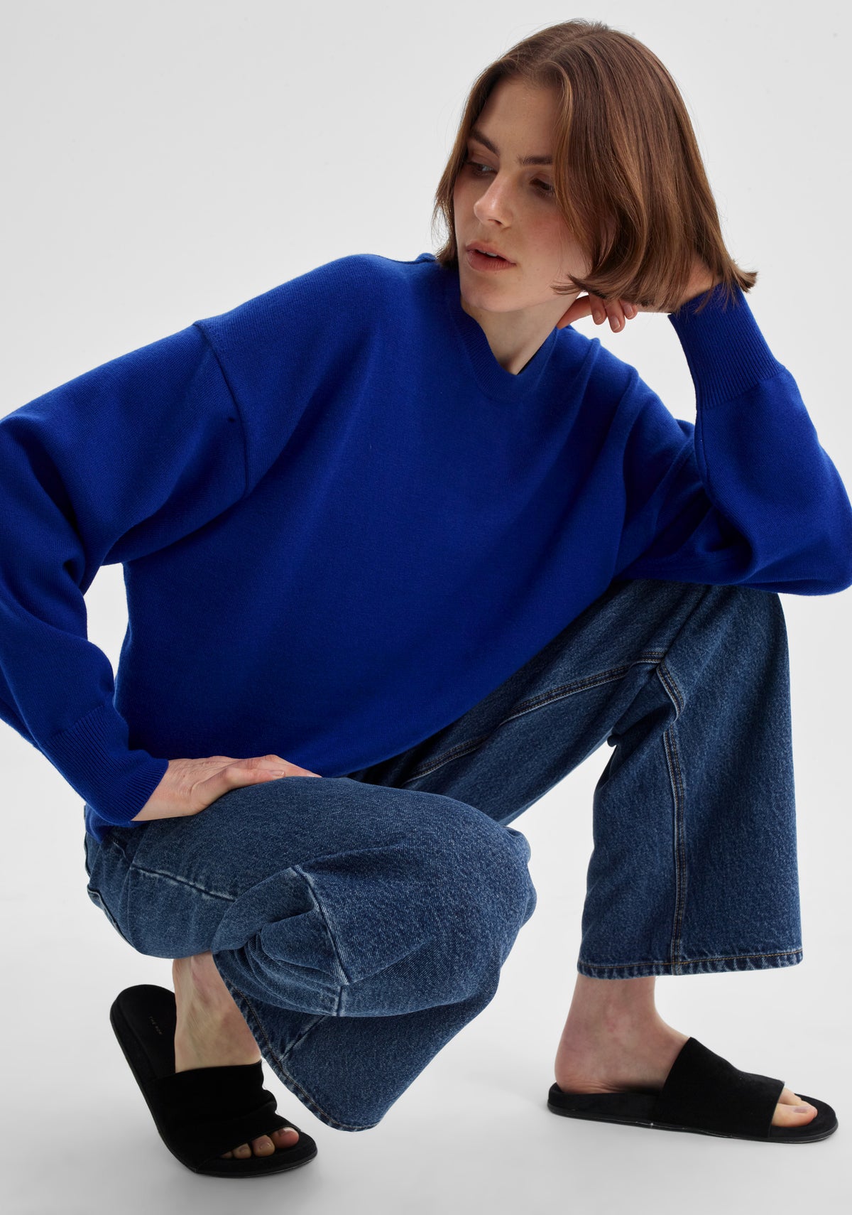 Morrison Payton Round Neck Merino Knit Pullover - Cobalt