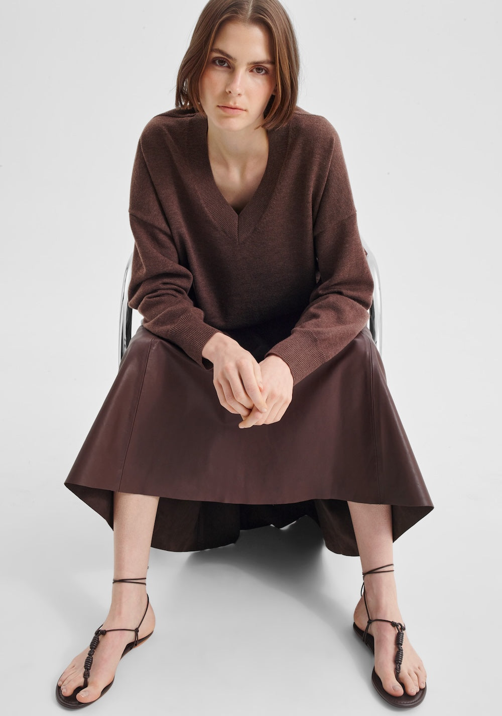 Morrison Payton V-Neck Merino Knit Pullover - Nutmeg