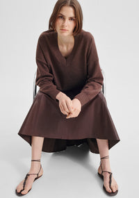 Morrison Payton V-Neck Merino Knit Pullover - Nutmeg