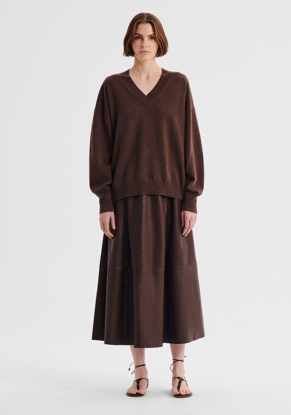Morrison Payton V-Neck Merino Knit Pullover - Nutmeg