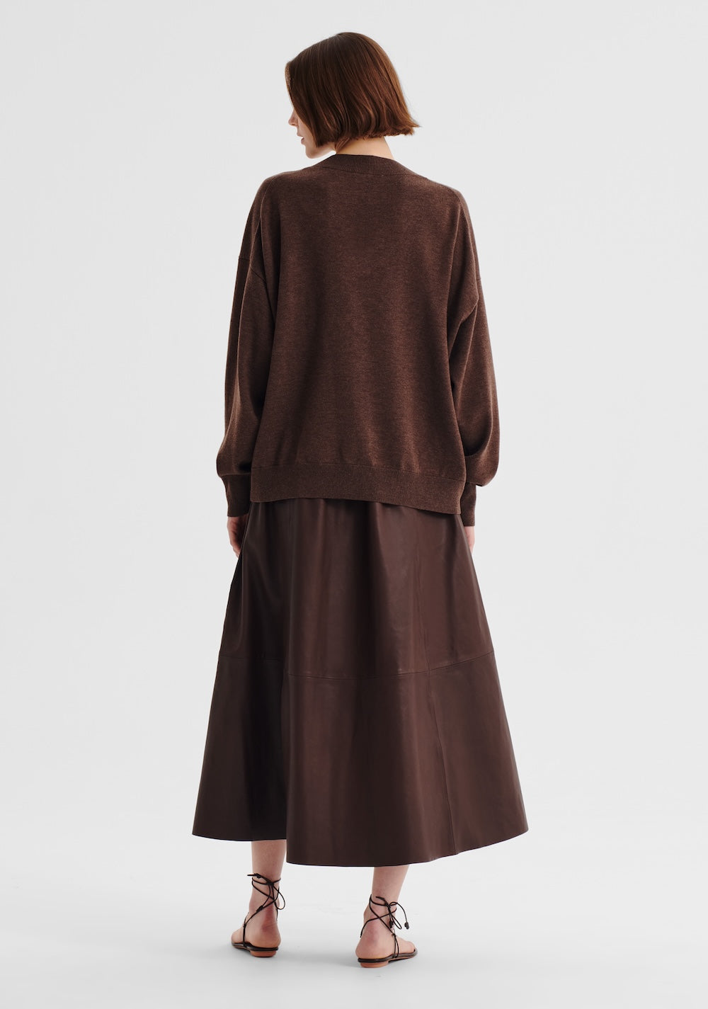 Morrison Payton V-Neck Merino Knit Pullover - Nutmeg