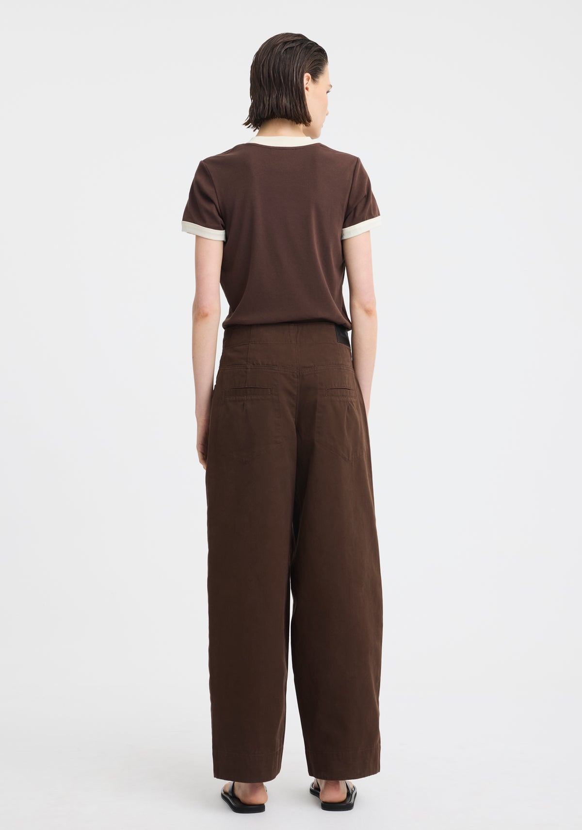 Morrison Marco Tee - Choc/Ecru