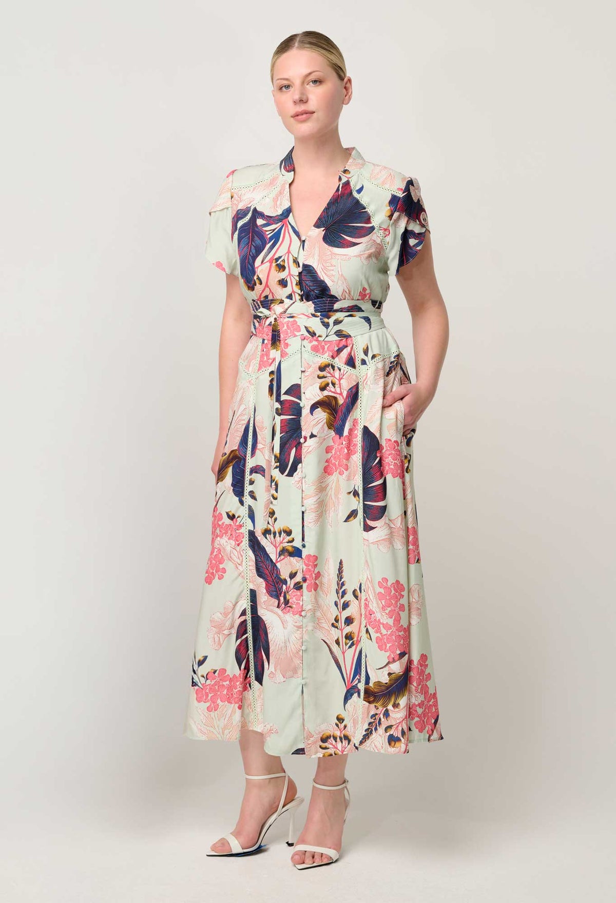 Once Was Maysa Viscose Dress in Oasis Flora