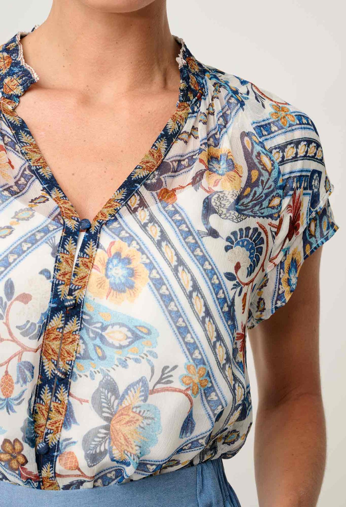 Once Was Calandra Contrast Trim Viscose Yoryu Flutter Sleeve Top - Petinos Floros