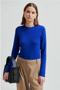 Second Female Matima O Tee - Mazarine Blue
