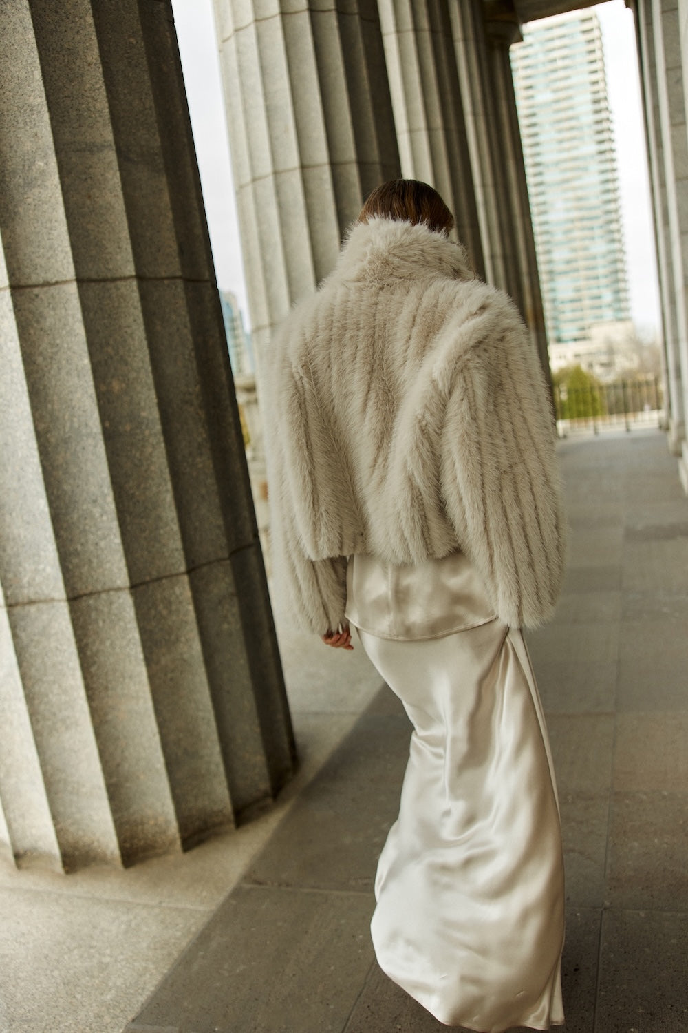Sofia Irina Giselle Cropped Coat – Cream